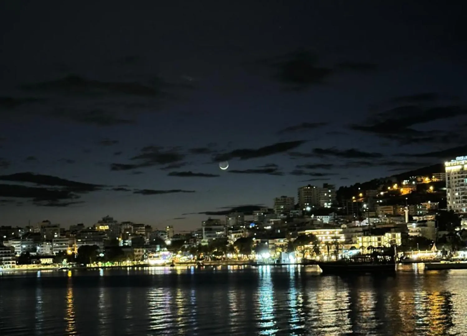 Saranda Seaside & Port Rooms-3 Min From Port! アルバニア